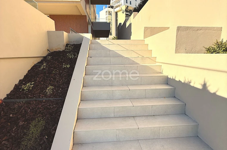 Apartamento T2 para Venda em Portimão Foto 21