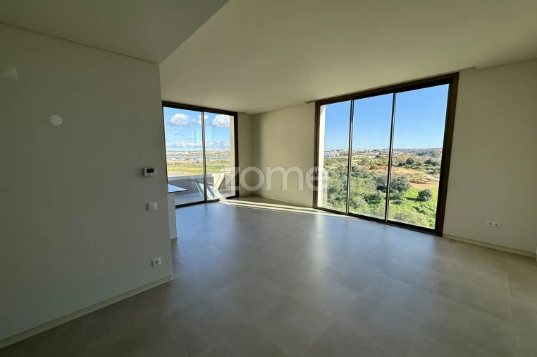 Apartamento T2 para Venda em Portimão Foto 2