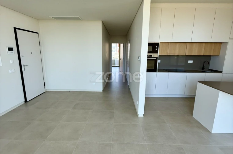 Apartamento T2 para Venda em Portimão Foto 3