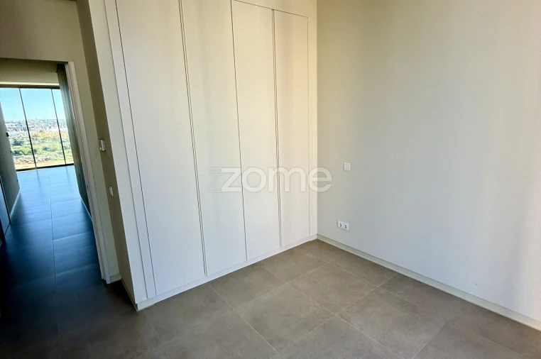 Apartamento T2 para Venda em Portimão Foto 11