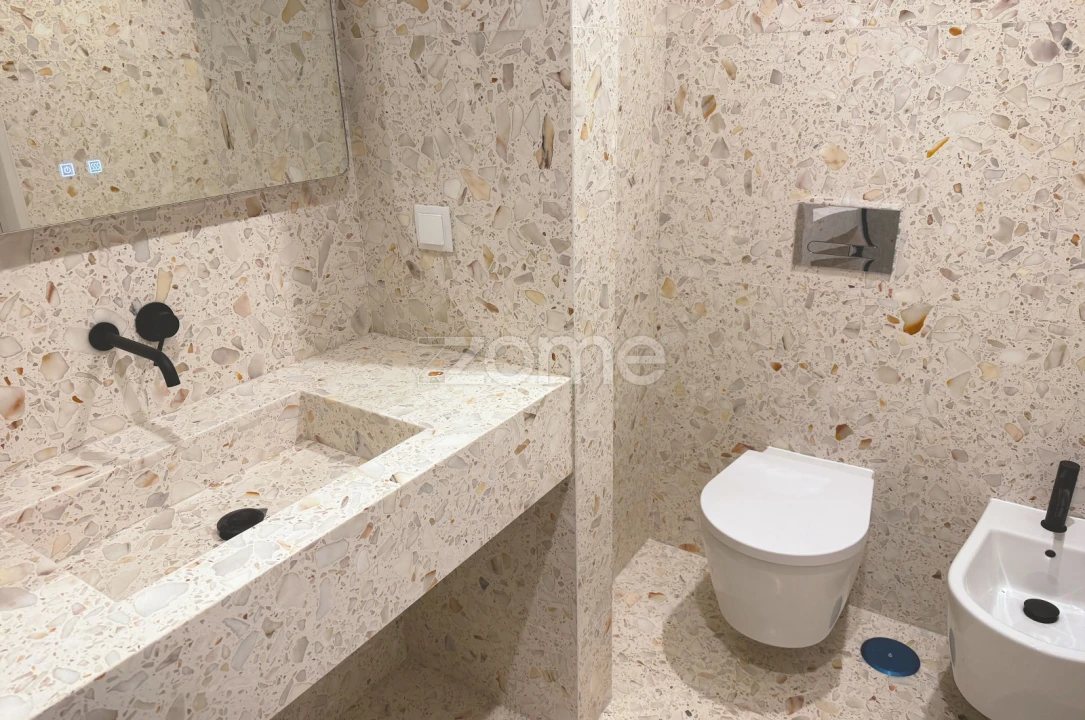 Apartamento T2 para Venda em Portimão Foto 8