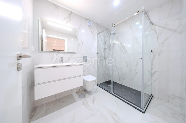 Apartamento T1 para Venda em Beato Foto 17