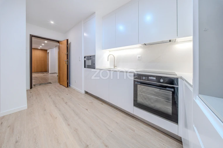 Apartamento T1 para Venda em Beato Foto 4