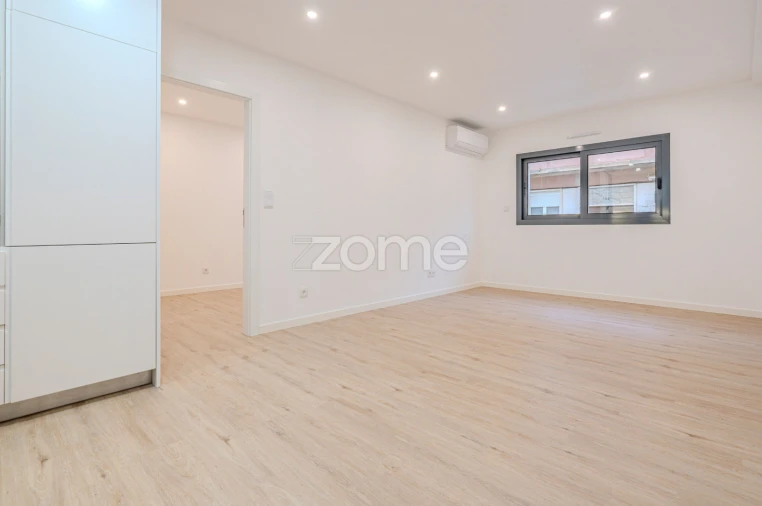 Apartamento T1 para Venda em Beato Foto 10