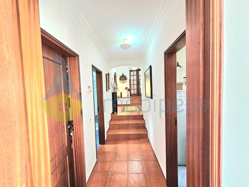 Moradia T4 para Venda em Guia Foto 51