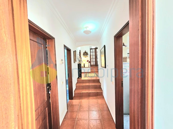 Moradia T4 para Venda em Guia Foto 51