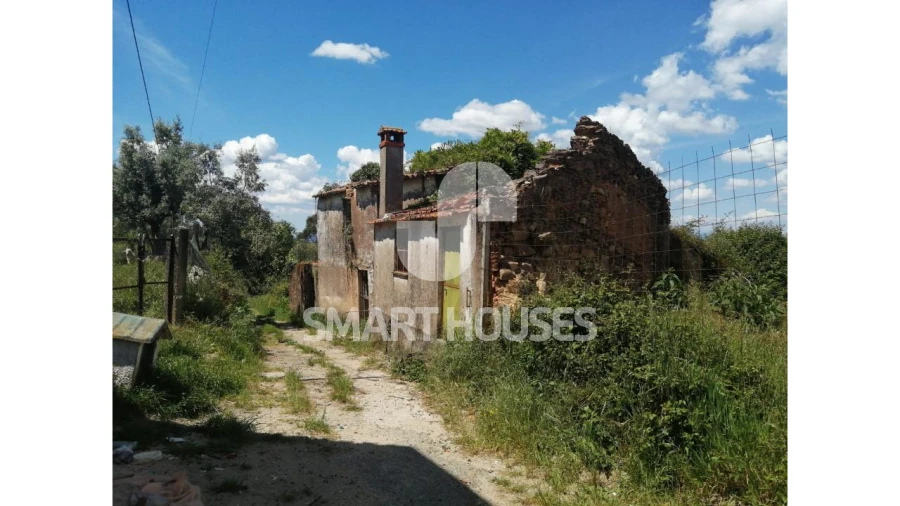 Moradia T3 para Venda em Ázere e Covelo