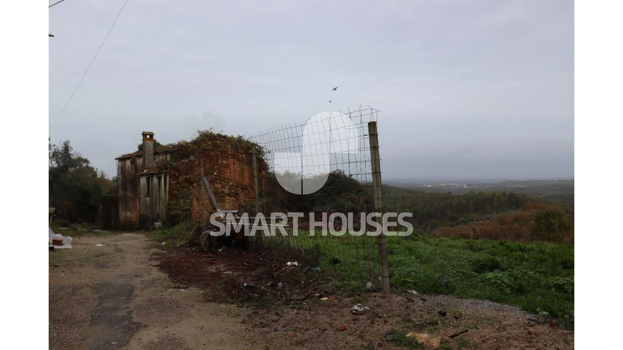 Moradia T3 para Venda em Ázere e Covelo Foto 2