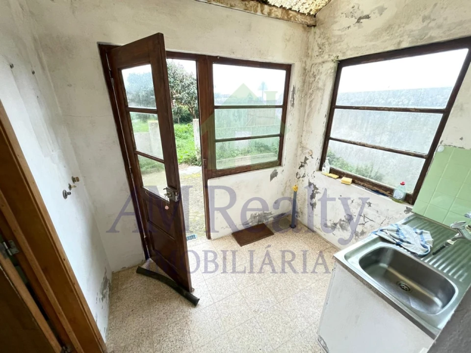 Moradia T3 para Venda em Atouguia da Baleia Foto 17