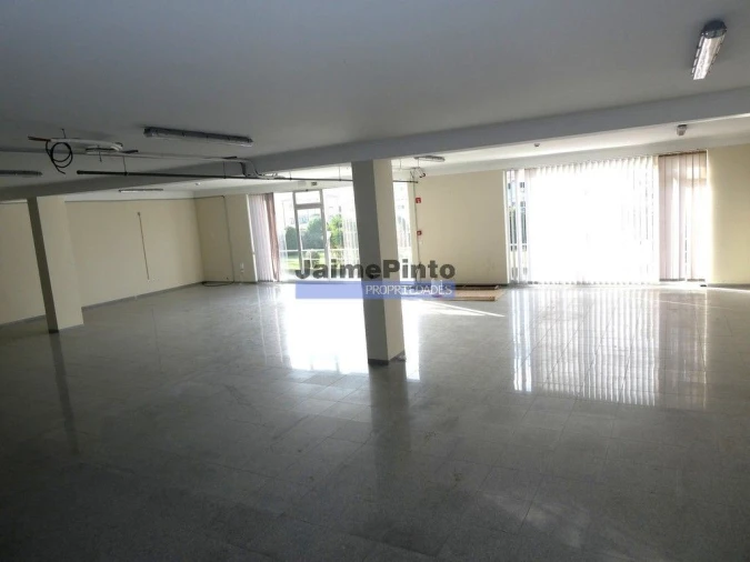 Loja para Venda em Cedofeita, Santo Ildefonso, Sé, Miragaia, São Nicolau e Vitória Foto 4