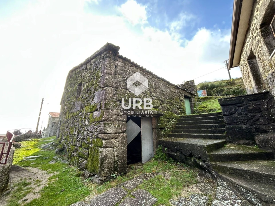 Terreno Misto para Venda em Valdreu Foto 1