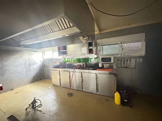 Negócio para Venda em Charneca de Caparica e Sobreda Foto 5