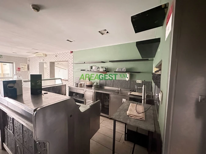 Negócio para Venda em Charneca de Caparica e Sobreda Foto 7