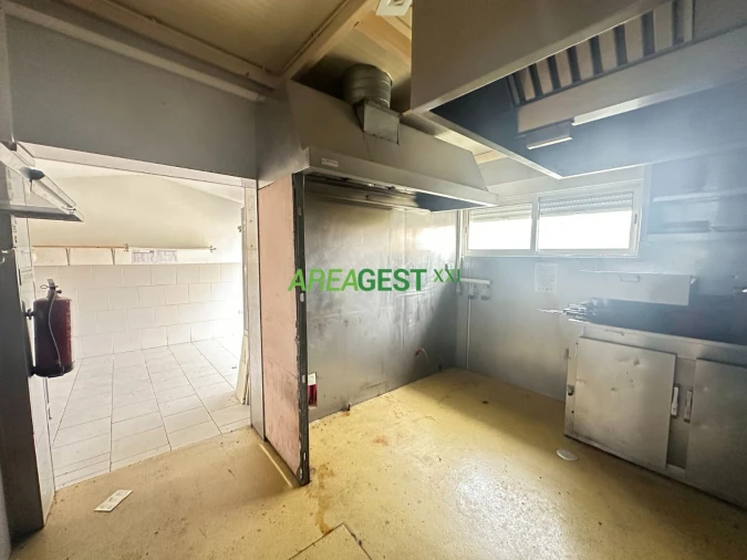 Negócio para Venda em Charneca de Caparica e Sobreda Foto 17