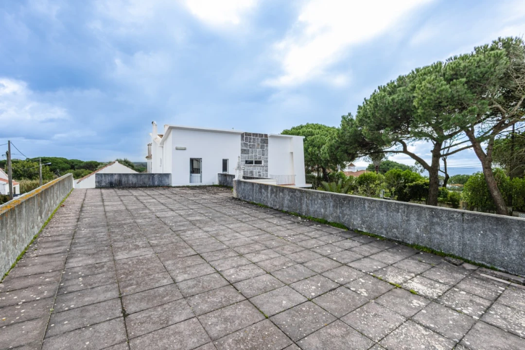 Moradia T6 para Venda em Caparica e Trafaria Foto 29