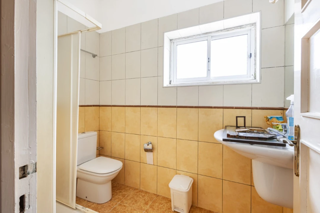 Moradia T6 para Venda em Caparica e Trafaria Foto 38