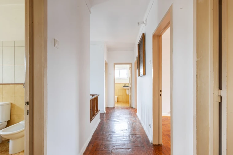 Moradia T6 para Venda em Caparica e Trafaria Foto 22