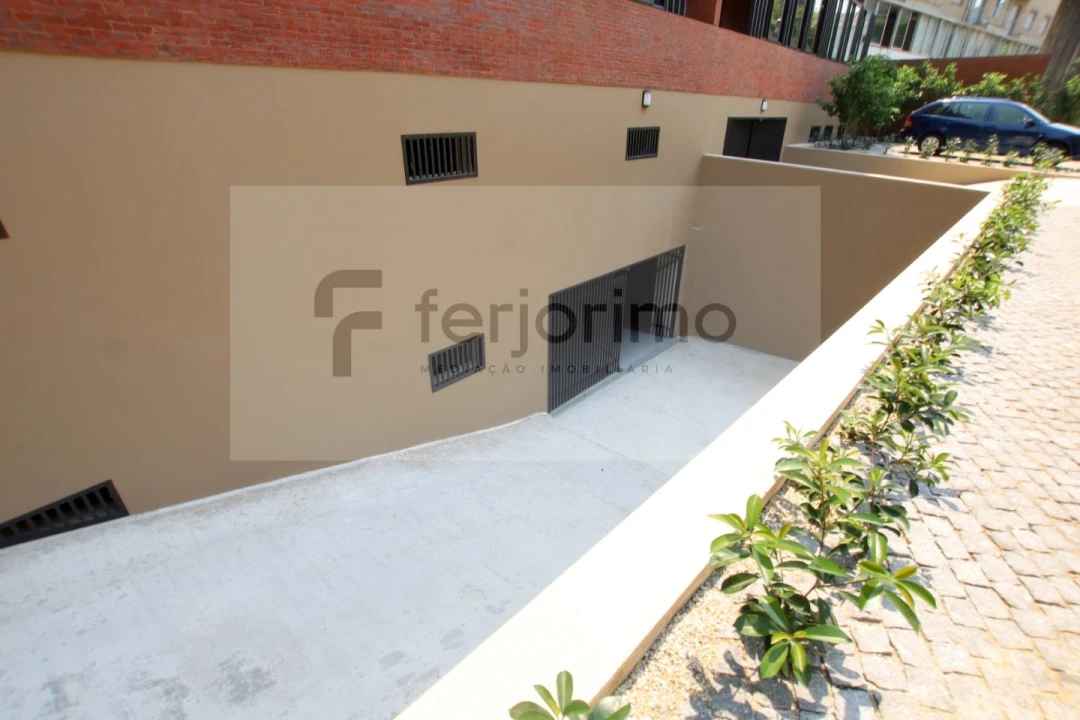 Apartamento T2 para Venda em Creixomil Foto 64