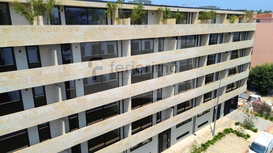 Apartamento T2 para Venda em Creixomil Foto 5