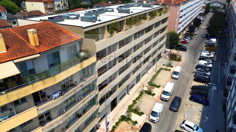 Apartamento T2 para Venda em Creixomil Foto 8