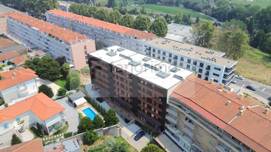 Apartamento T2 para Venda em Creixomil Foto 13