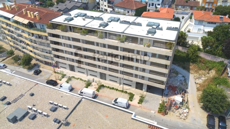 Apartamento T2 para Venda em Creixomil Foto 16