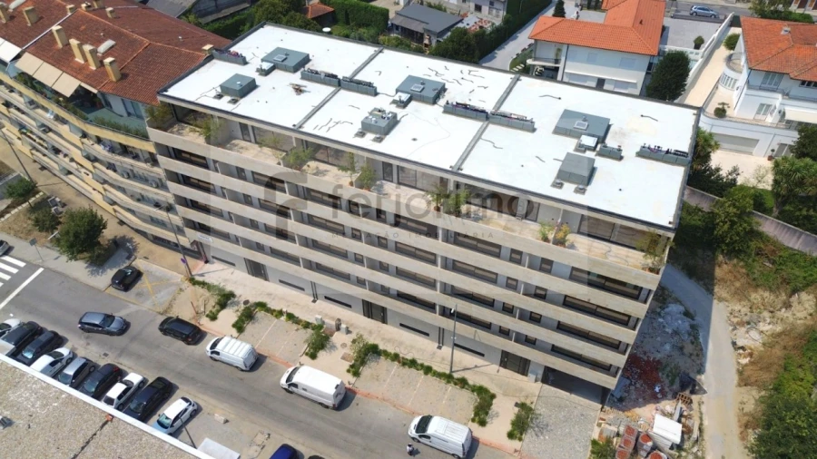 Apartamento T2 para Venda em Creixomil Foto 17