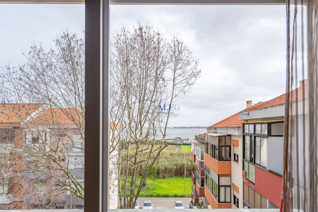 Apartamento T3 para Venda em Barreiro e Lavradio Foto 24