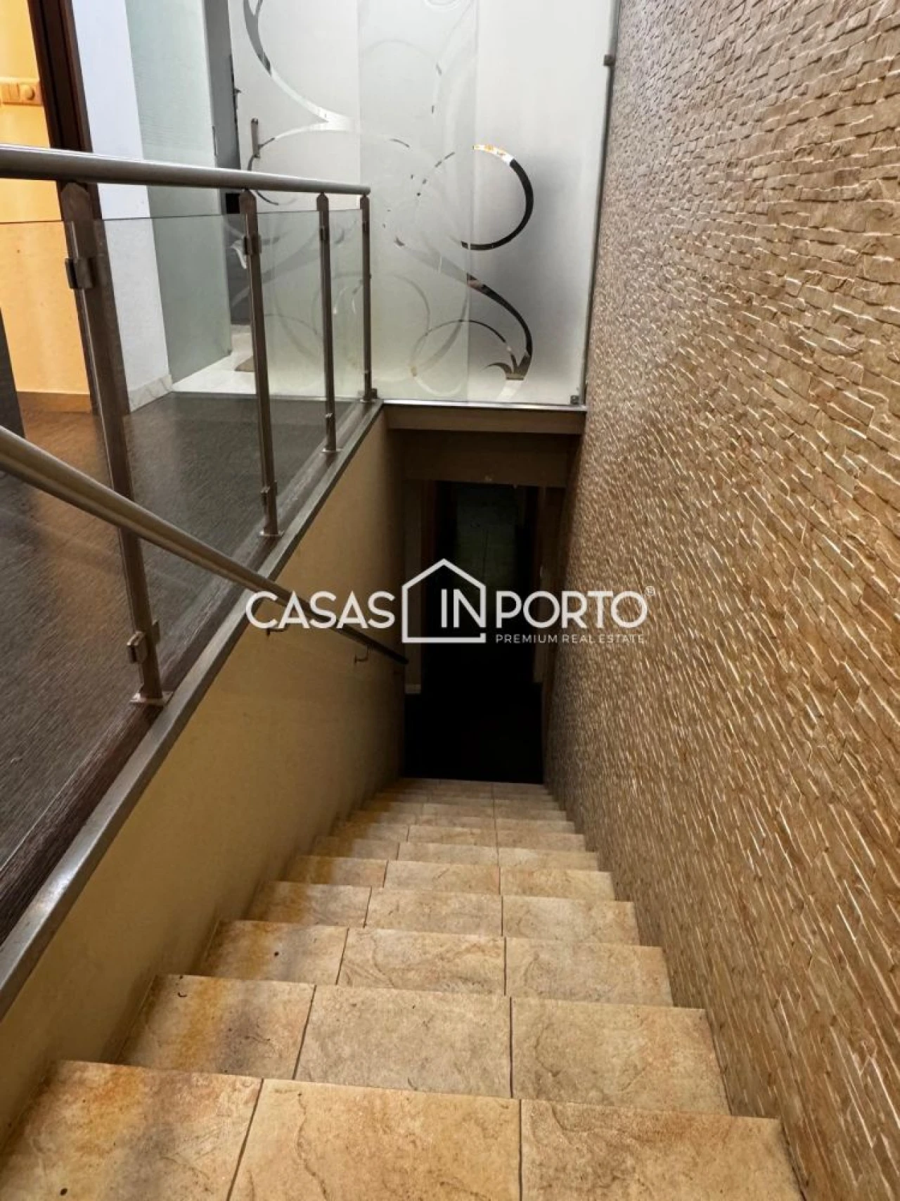 Loja para Arrendamento em Paranhos Foto 22