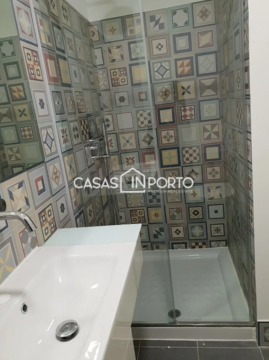 Apartamento T0 para Venda em Paranhos Foto 5