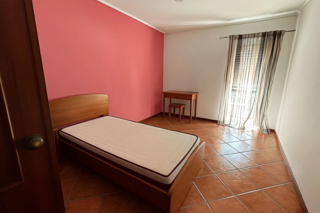 Apartamento T4 para Venda em Glória e Vera Cruz Foto 7