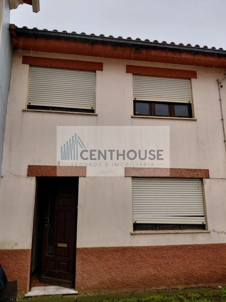 Moradia T2 para Venda em Portunhos e Outil Foto 1