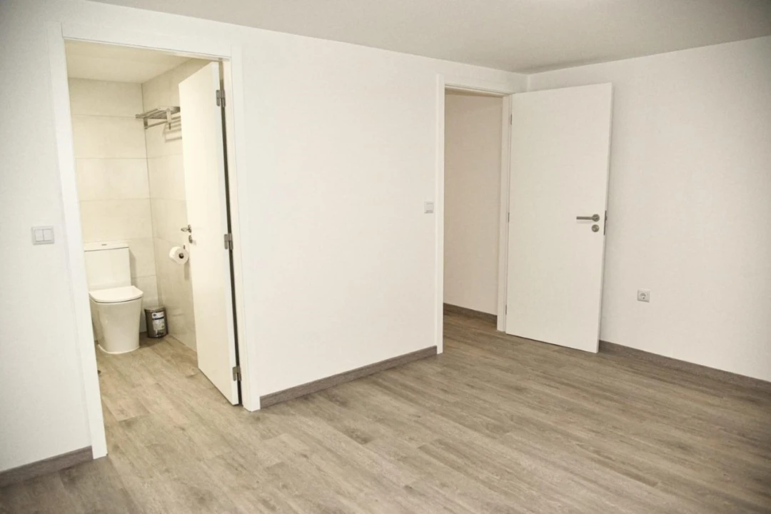Apartamento T5 para Venda em Glória e Vera Cruz Foto 15