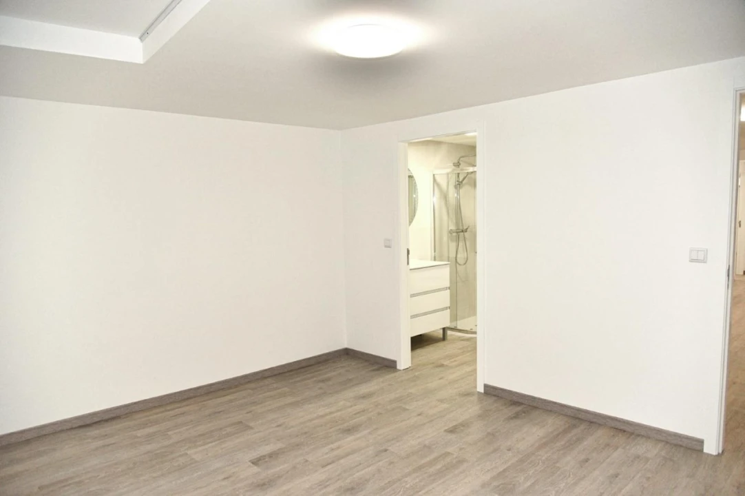 Apartamento T5 para Venda em Glória e Vera Cruz Foto 17