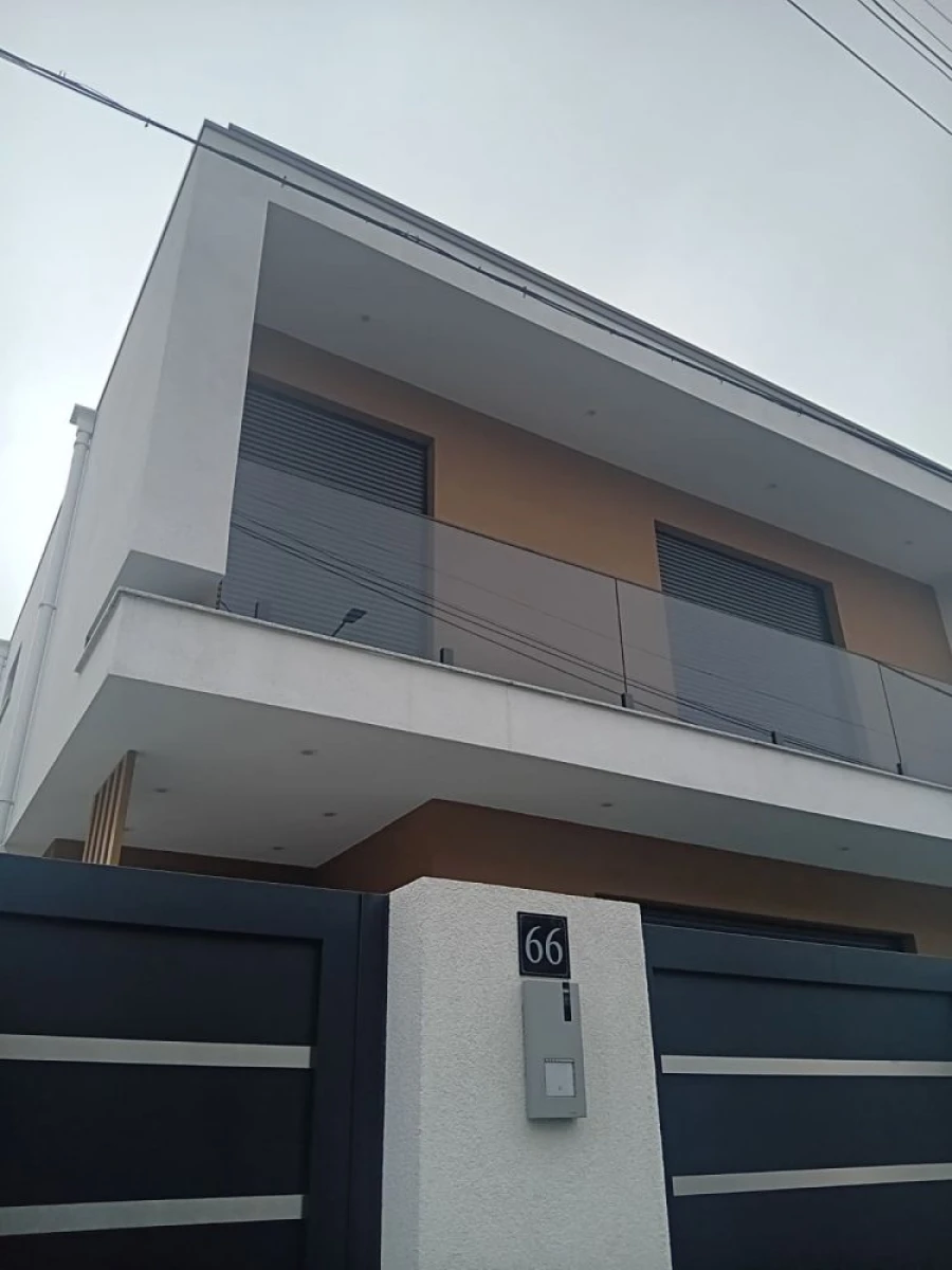 Moradia T3 para Venda em Madalena Foto 54