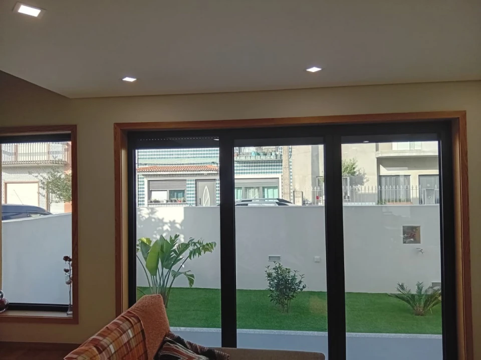 Moradia T3 para Venda em Madalena Foto 41