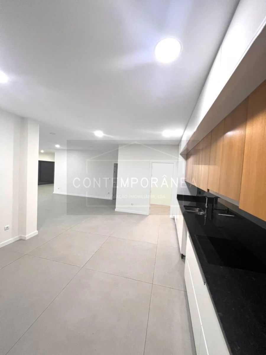 Moradia T4 para Venda em Mirandela Foto 9