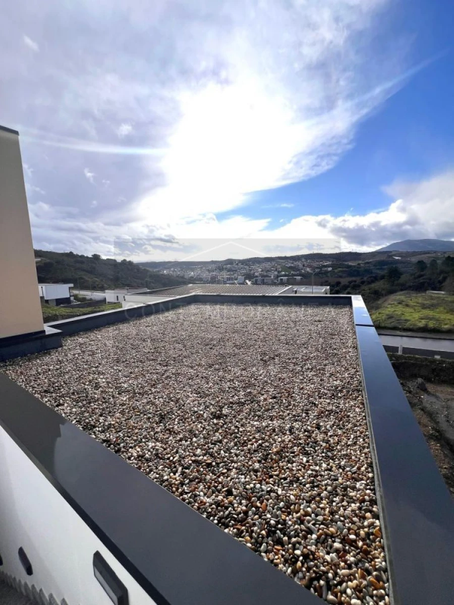 Moradia T4 para Venda em Mirandela Foto 47