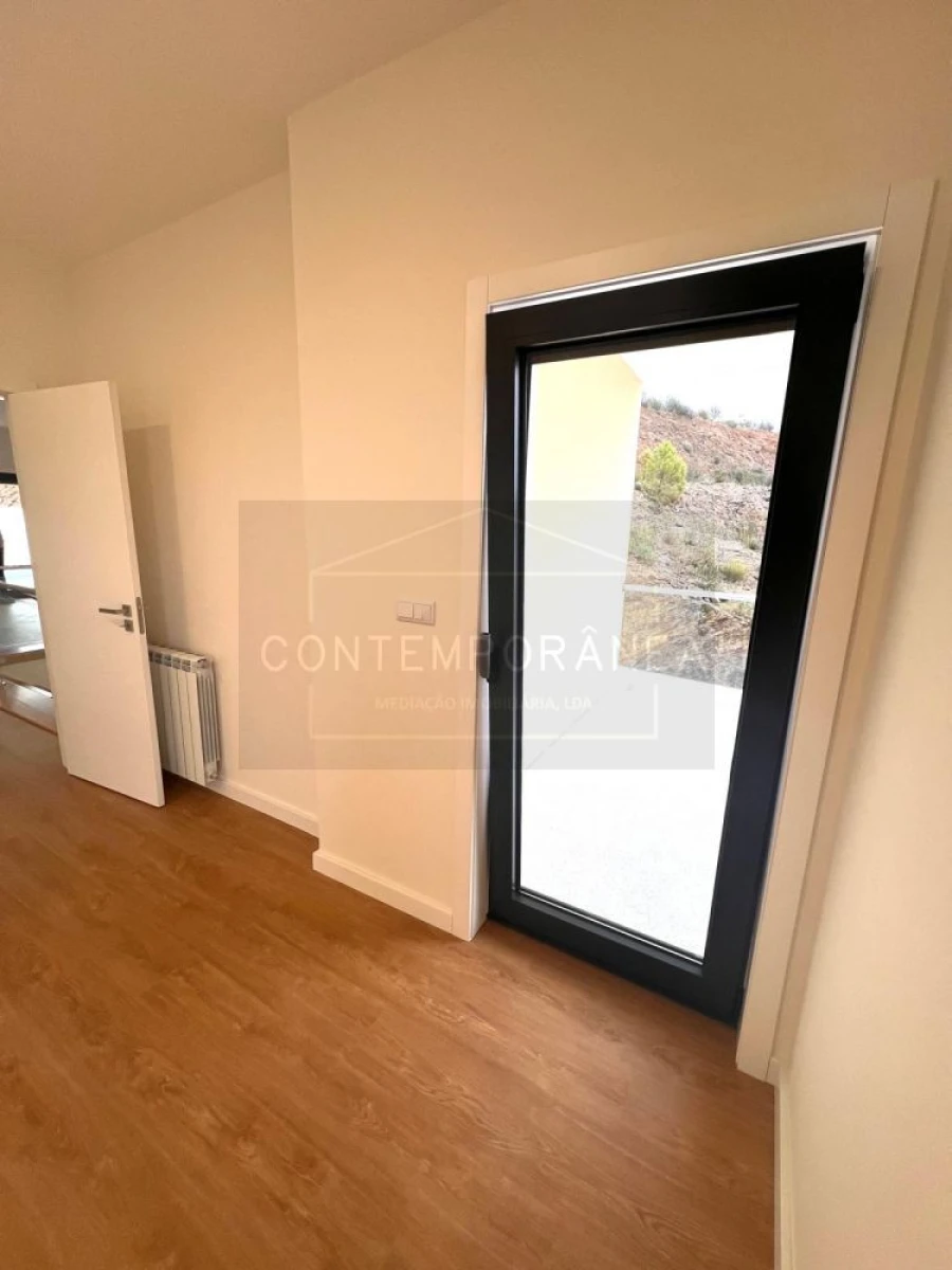 Moradia T4 para Venda em Mirandela Foto 23