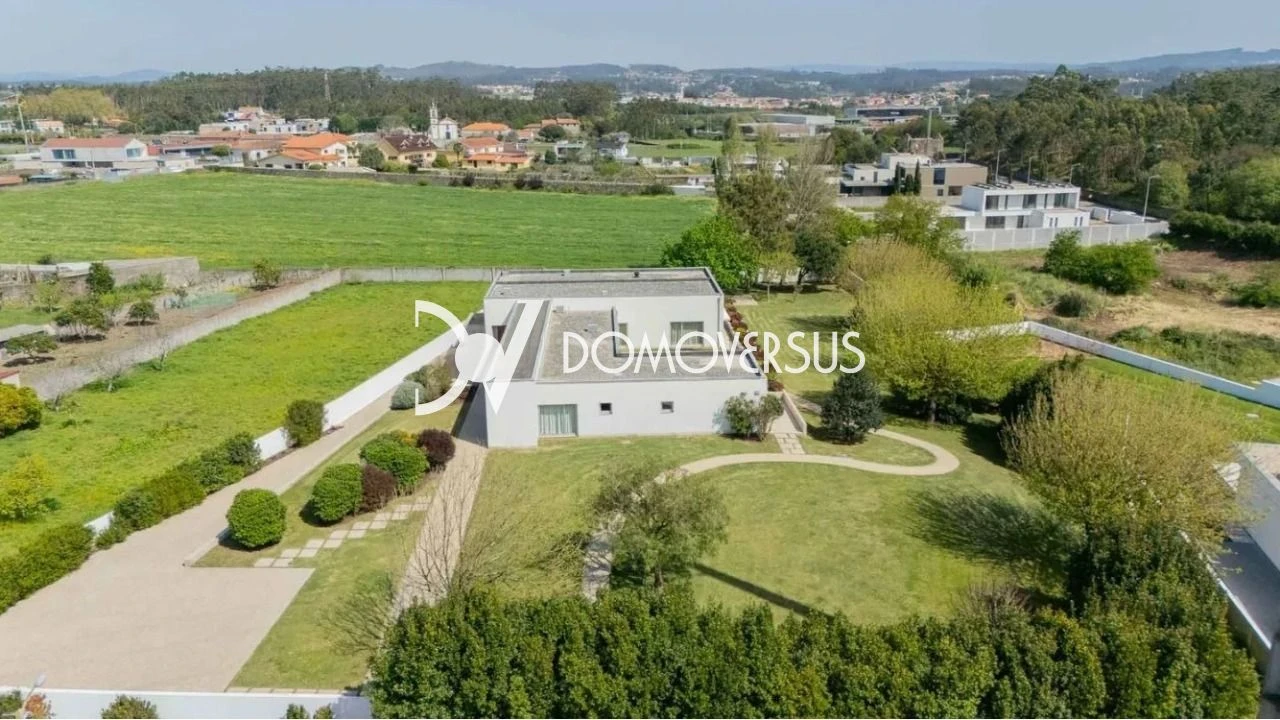 Moradia T5 para Venda em Póvoa de Varzim, Beiriz e Argivai Foto 3