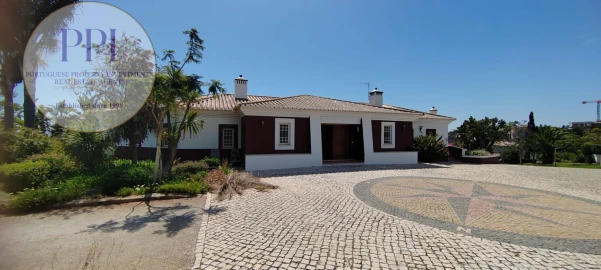 Moradia T3 para Venda em Lagos (São Sebastião e Santa Maria)