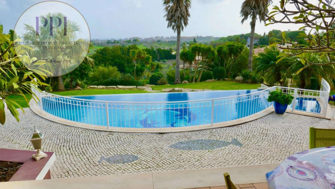 Moradia T3 para Venda em Lagos (São Sebastião e Santa Maria) Foto 3