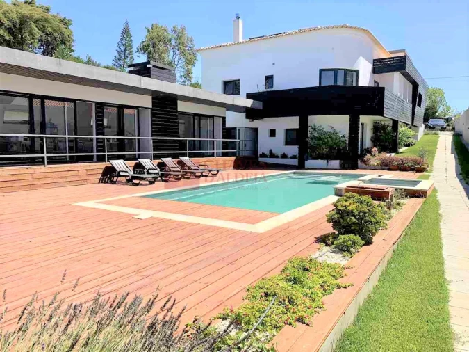 Moradia T9 para Venda em Ericeira Foto 1