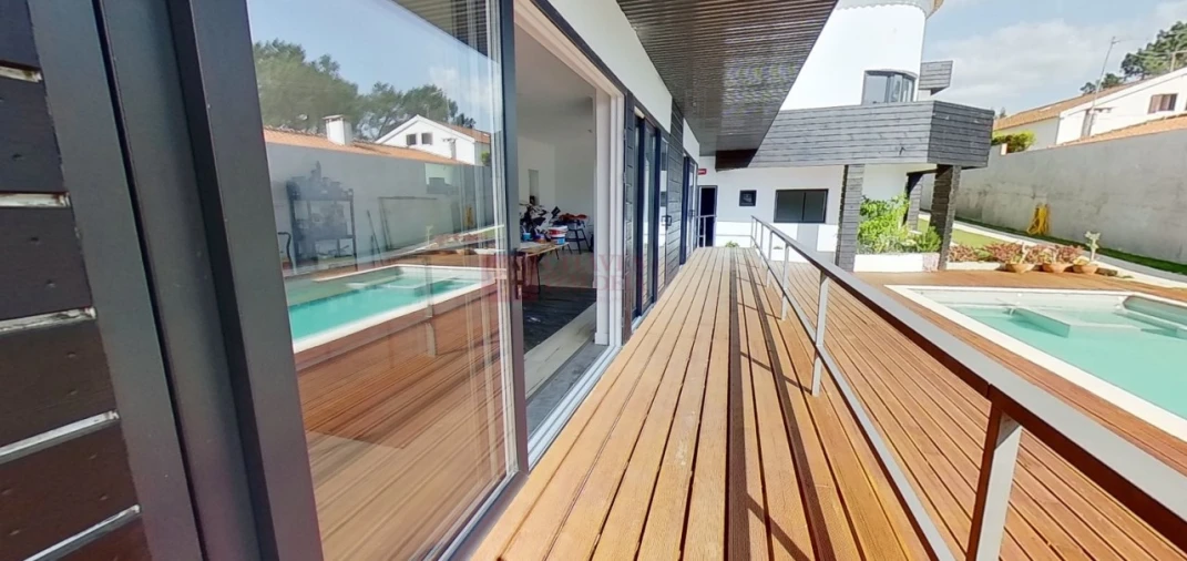 Moradia T9 para Venda em Ericeira Foto 55