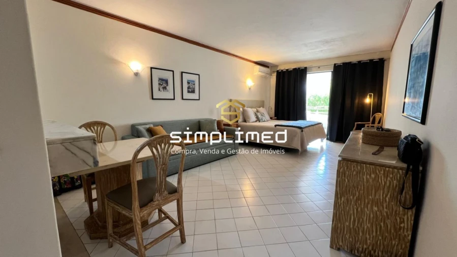 Apartamento T0 para Venda em Albufeira e Olhos de Água Foto 1