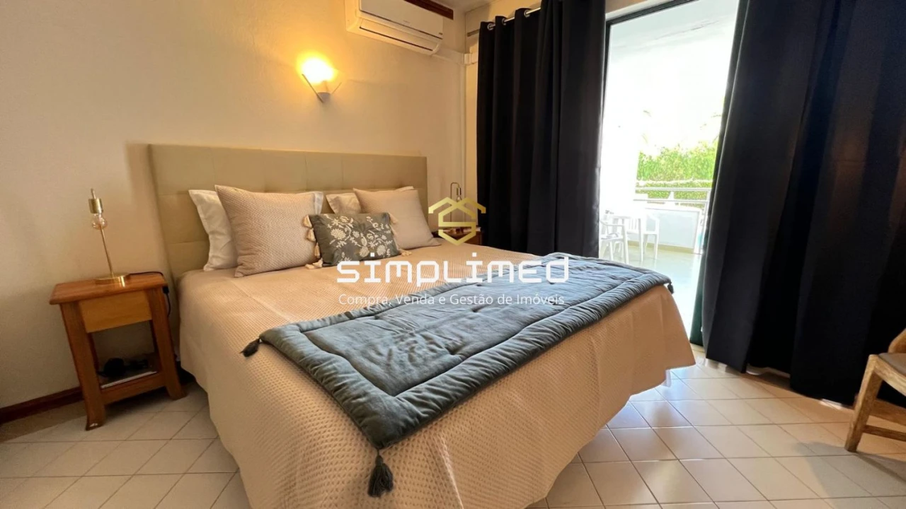 Apartamento T0 para Venda em Albufeira e Olhos de Água Foto 7