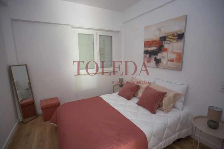 Apartamento T3 para Venda em Benfica Foto 8