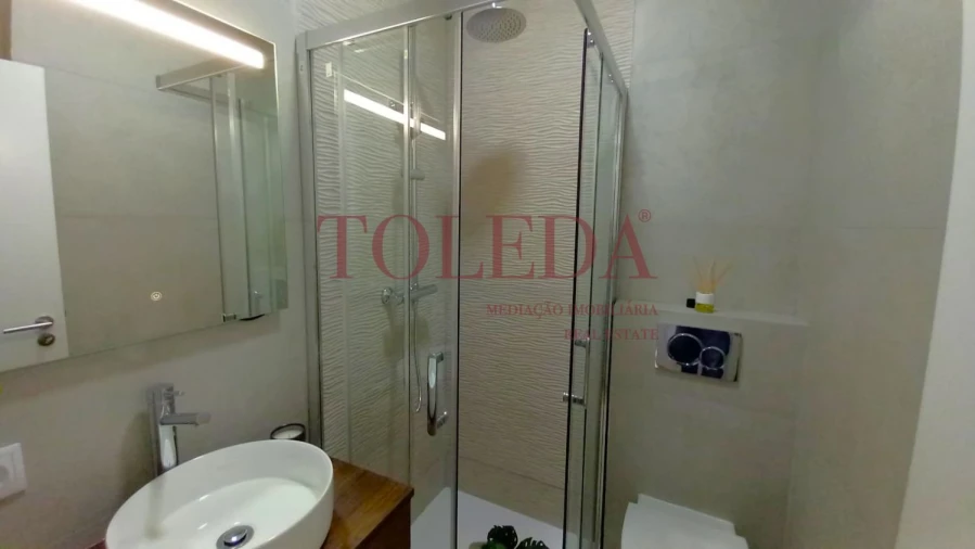 Apartamento T3 para Venda em Benfica Foto 22