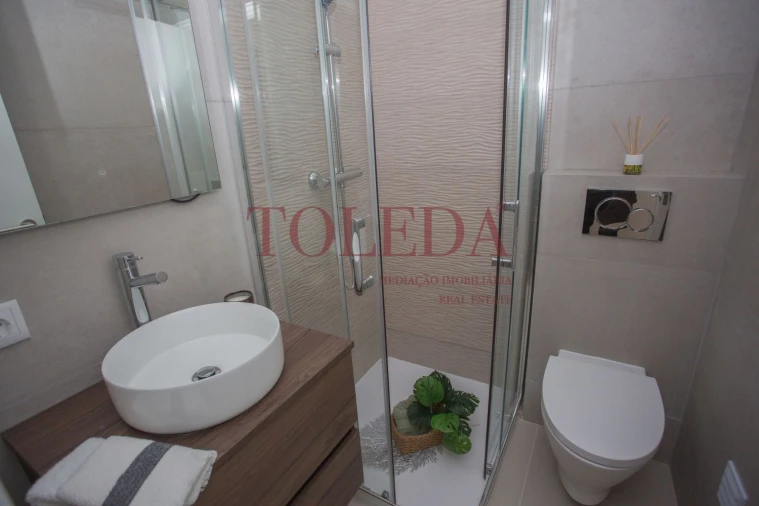 Apartamento T3 para Venda em Benfica Foto 12