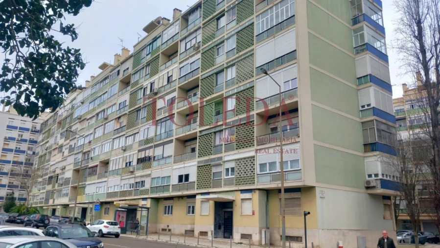 Apartamento T3 para Venda em Benfica Foto 24